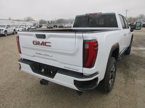 New 2026 GMC Sierra 2500 Denali image 5
