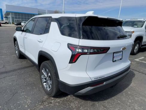 New 2026 Chevrolet Equinox LT w/ LPO, Floor Liner Package image 8