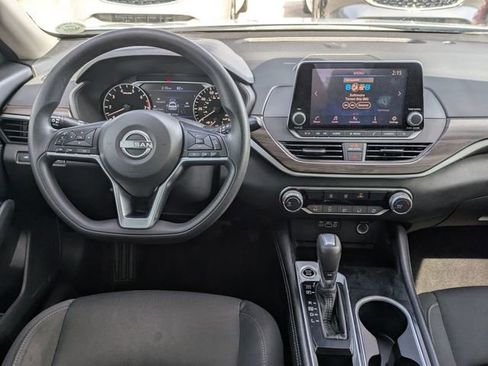 Used 2023 Nissan Altima 2.5 SV image 26