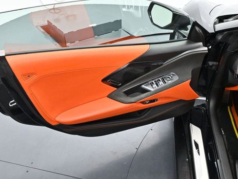 Used 2025 Chevrolet Corvette Stingray Premium Conv w/ Z51 Performance Package image 9