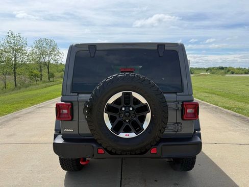 Used 2022 Jeep Wrangler Unlimited Rubicon w/ LED Lighting Group AWD/4WD image 4