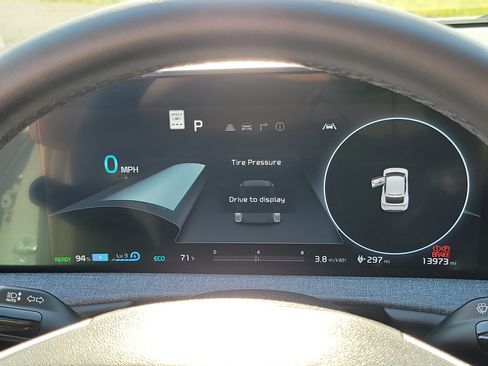 Used 2024 Kia EV6 Light image 9