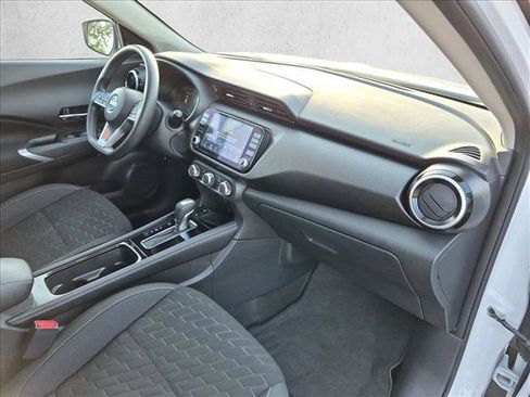 Used 2023 Nissan Kicks SV w/ Interior Electronics Package FWD image 19