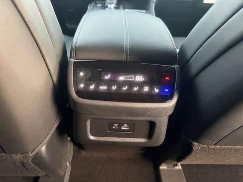 New 2025 INFINITI QX60 Luxe image 28
