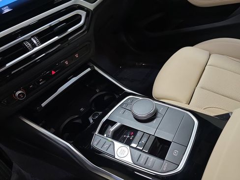 Used 2024 BMW 230i Coupe w/ Convenience Package RWD image 26