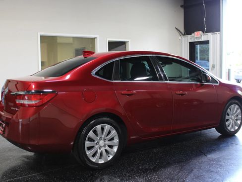 Used 2015 Buick Verano w/ Comfort Package FWD image 3