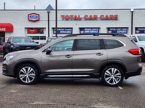 Used 2021 Subaru Ascent Limited w/ Popular Package #2 image 2