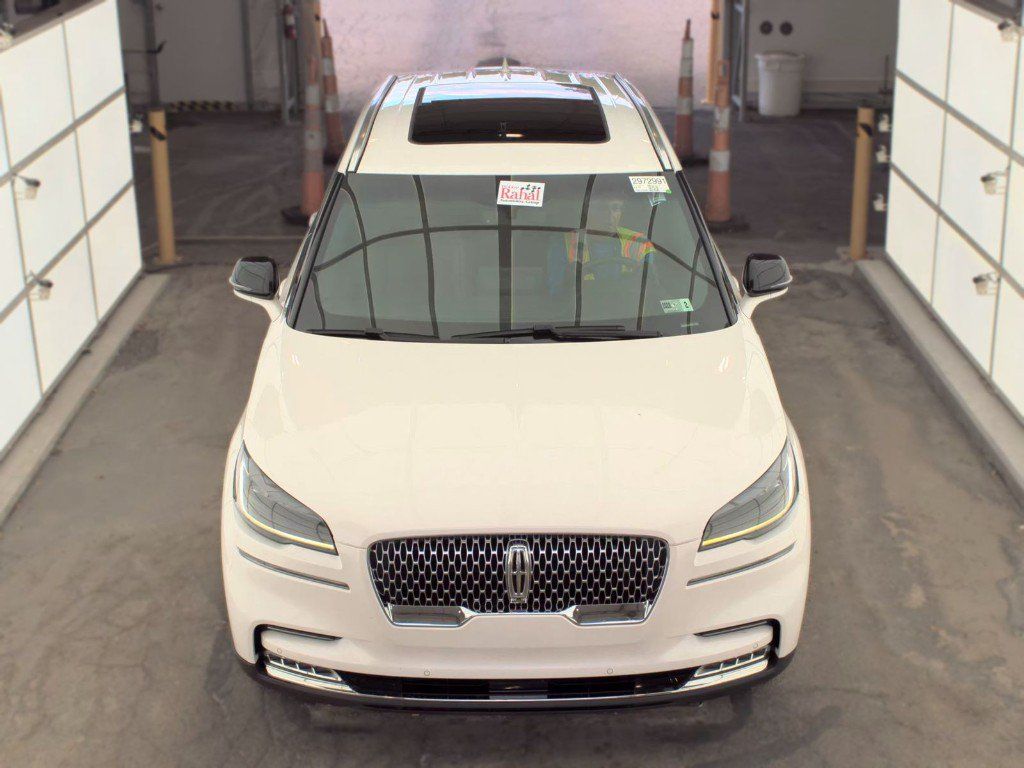 Used 2020 Lincoln Aviator Reserve w/ Equipment Group 201A AWD/4WD image 1