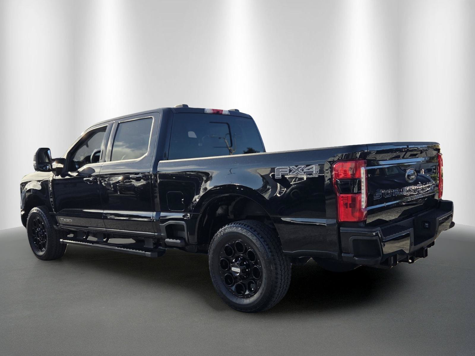 Used 2024 Ford F250 Lariat w/ Lariat Ultimate Package AWD/4WD image 5