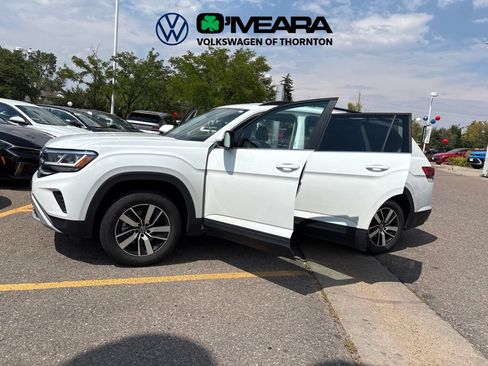 Used 2023 Volkswagen Atlas SE AWD/4WD image 7