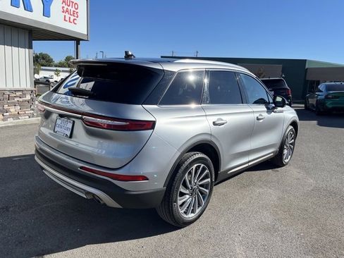 Used 2024 Lincoln Corsair Reserve w/ Equipment Group 201A image 11