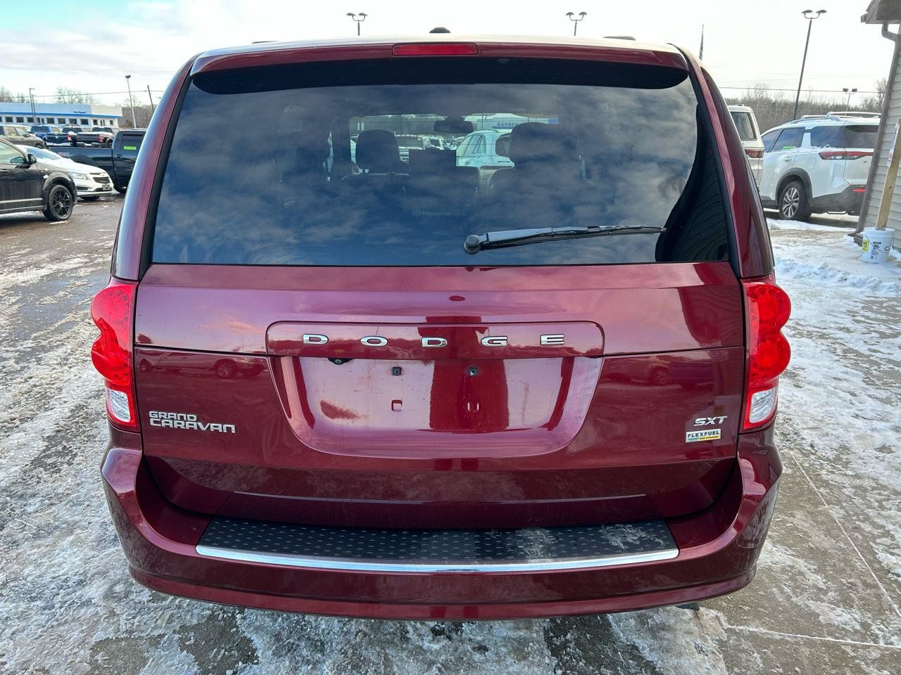 Used 2018 Dodge Grand Caravan SXT FWD image 6