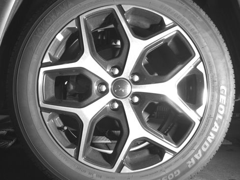 Used 2025 Jeep Compass Limited image 14