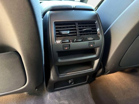 Used 2024 BMW X6 M60i image 30