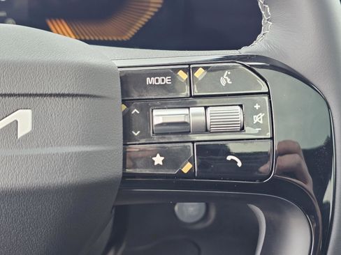 New 2026 Kia Sorento S w/ S Panoramic Sunroof Package image 21