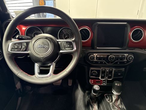 Used 2023 Jeep Gladiator Rubicon w/ Cold Weather Group AWD/4WD image 29