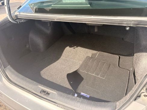 Used 2024 Nissan Altima 2.5 SV FWD image 11