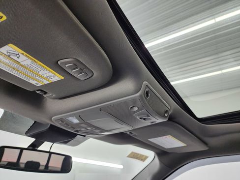 Used 2021 Ford F250 Lariat image 13