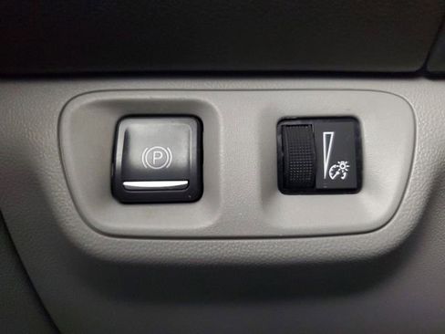 Used 2019 GMC Acadia SLT FWD image 32
