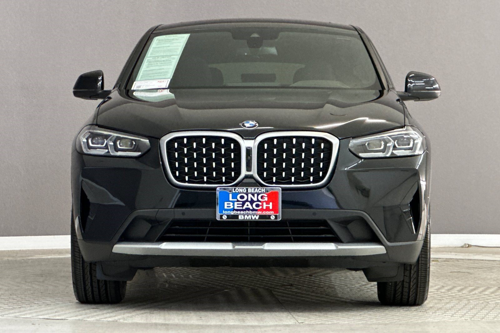 Used 2024 BMW X4 xDrive30i w/ Premium Package AWD/4WD image 5