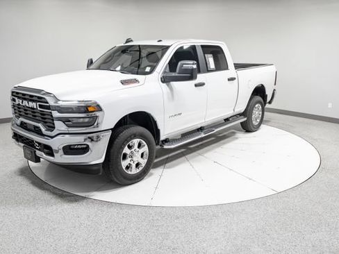 Used 2026 RAM 2500 Big Horn AWD/4WD image 34