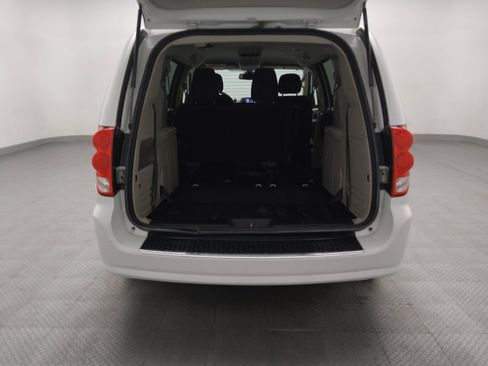 Used 2019 Dodge Grand Caravan SE FWD image 29