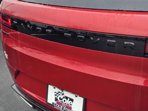 Used 2024 Land Rover Range Rover Sport Dynamic SE image 10