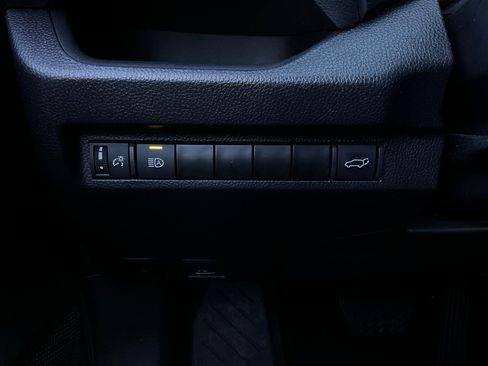 Used 2025 Toyota RAV4 XLE image 23