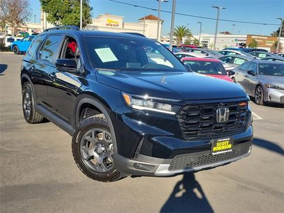 Certified 2025 Honda Pilot TrailSport