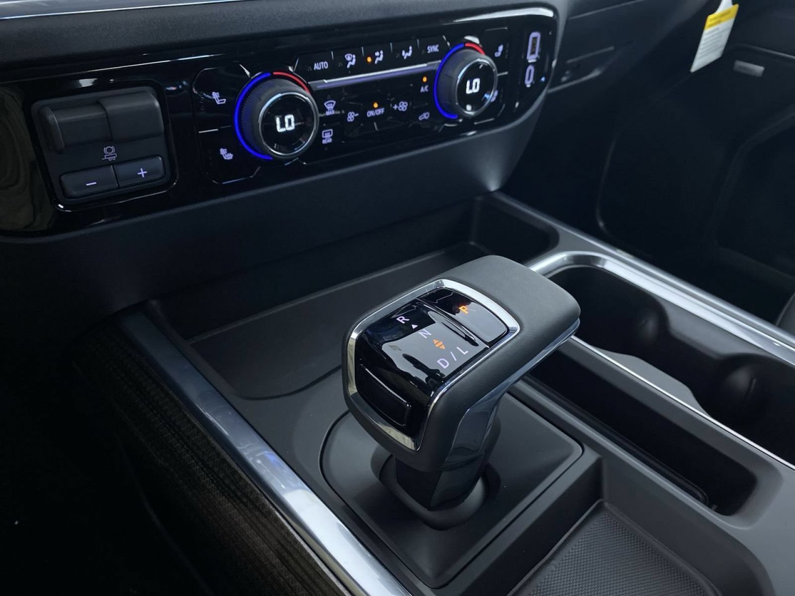 New 2026 Chevrolet Silverado 1500 RST w/ RST All Star Premium Package AWD/4WD image 8