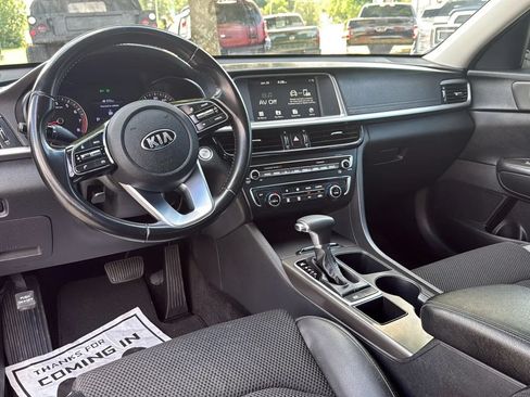 Used 2019 Kia Optima S FWD image 13