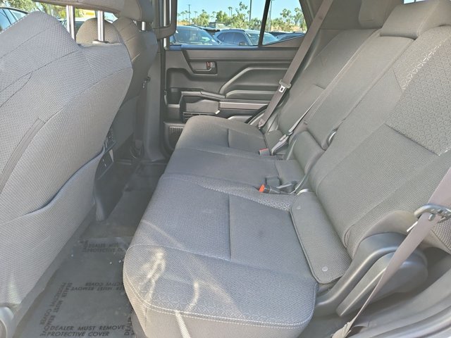Used 2025 Toyota 4Runner SR5 AWD/4WD image 25