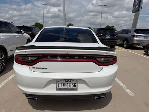 Used 2019 Dodge Charger SXT w/ Plus Group image 6