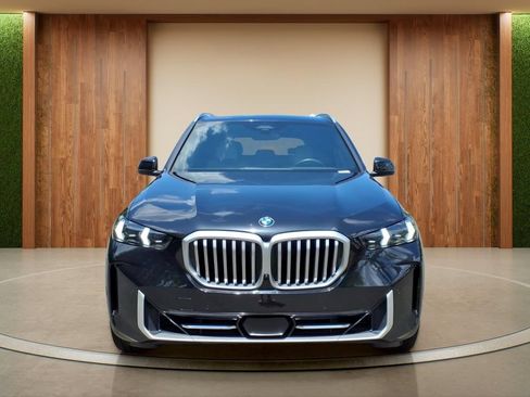 Used 2024 BMW X5 sDrive40i w/ Parking Assistance Package RWD image 2