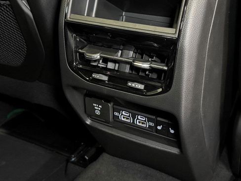 New 2025 Jeep Grand Cherokee Limited w/ Luxury Tech Group II image 14