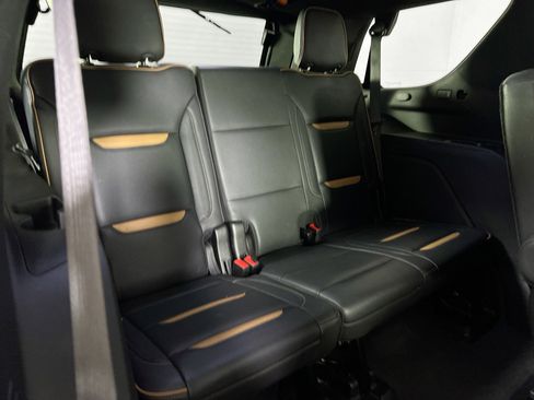 Used 2021 GMC Yukon AT4 w/ Technology Package image 28