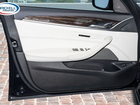 Used 2023 BMW 530i w/ Executive Package RWD image 11
