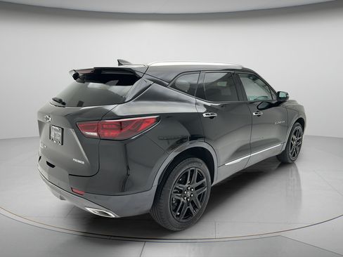 Used 2024 Chevrolet Blazer Premier AWD/4WD image 5