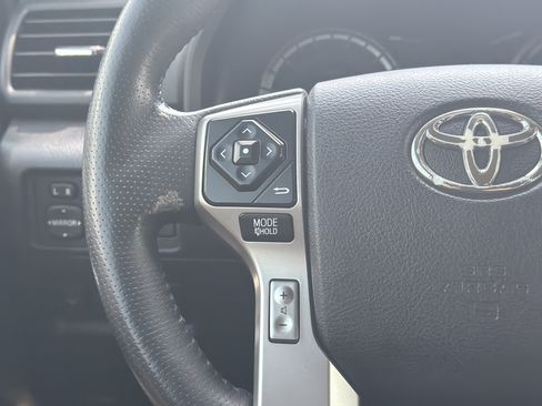Used 2015 Toyota 4Runner SR5 RWD image 18