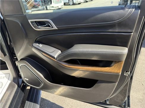 Used 2019 GMC Yukon Denali image 33