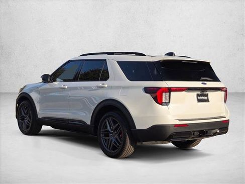 New 2026 Ford Explorer ST-Line w/ ST-Line Street Pack RWD image 7