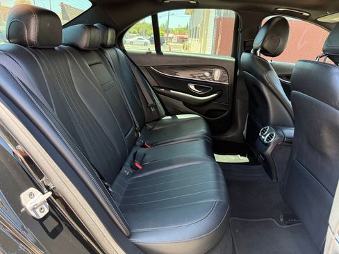 Used 2020 Mercedes-Benz E 450 4MATIC Sedan image 20