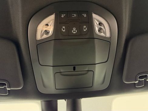 Used 2021 Chrysler Pacifica Touring-L w/ S Appearance Package FWD image 27
