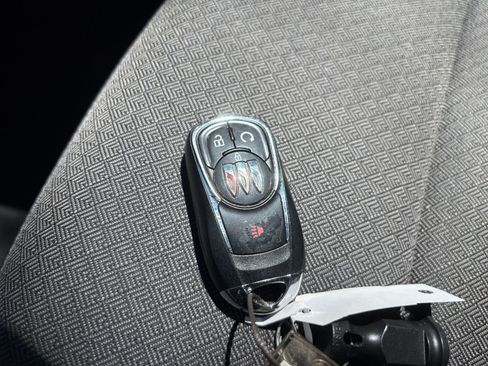 Used 2025 Buick Encore GX Preferred FWD image 21