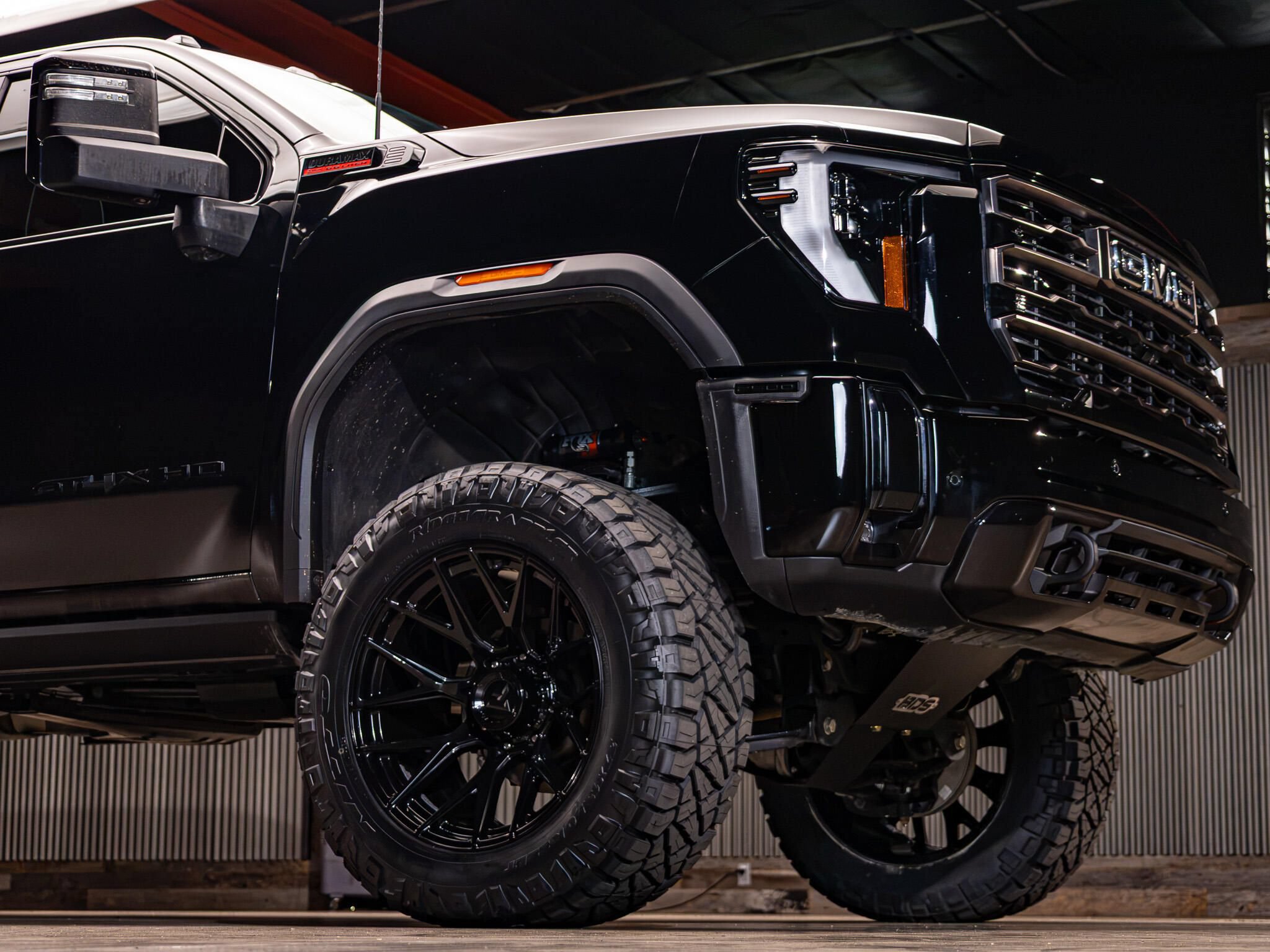 Used 2026 GMC Sierra 2500 AT4X w/ LPO, Black Badging Package AWD/4WD image 16