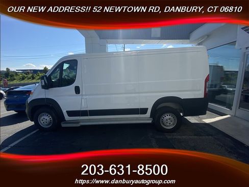Used 2025 RAM ProMaster 2500 w/ U-Haul Equipment Group FWD image 3