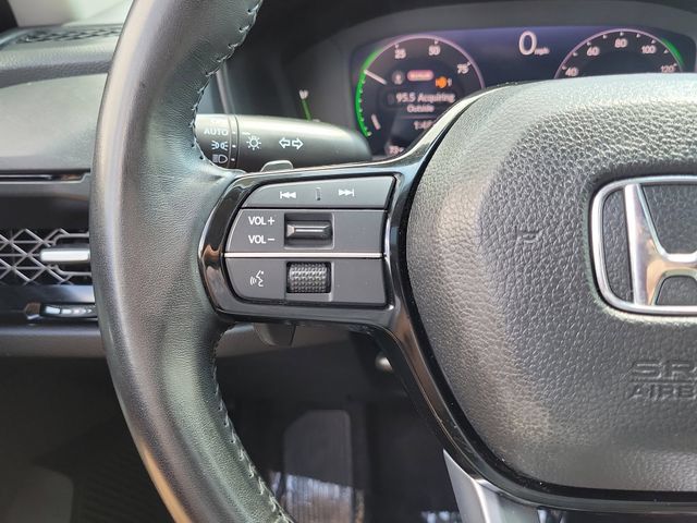 Used 2024 Honda Accord Touring image 7