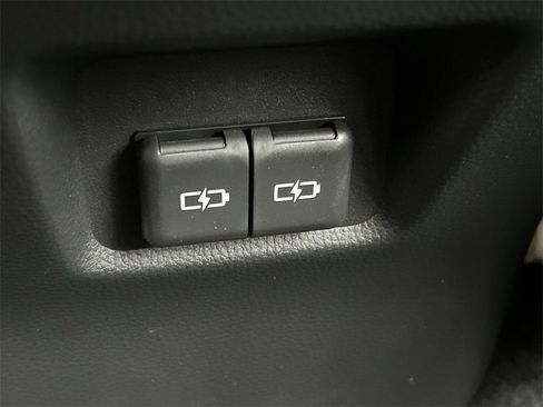 Used 2024 Toyota RAV4 XLE Premium image 22