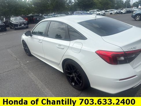Used 2024 Honda Civic Sport image 4