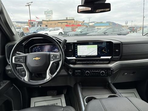 Used 2024 Chevrolet Silverado 2500 LTZ w/ LTZ Convenience Package AWD/4WD image 15